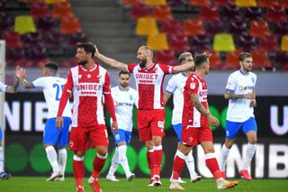 „Plecați, bă, dracu' de impostori!” » Legenda lui Dinamo i-a demolat, la 5 ani după ce au dus clubul în prag de faliment: „Trebuia să le dau două palme”