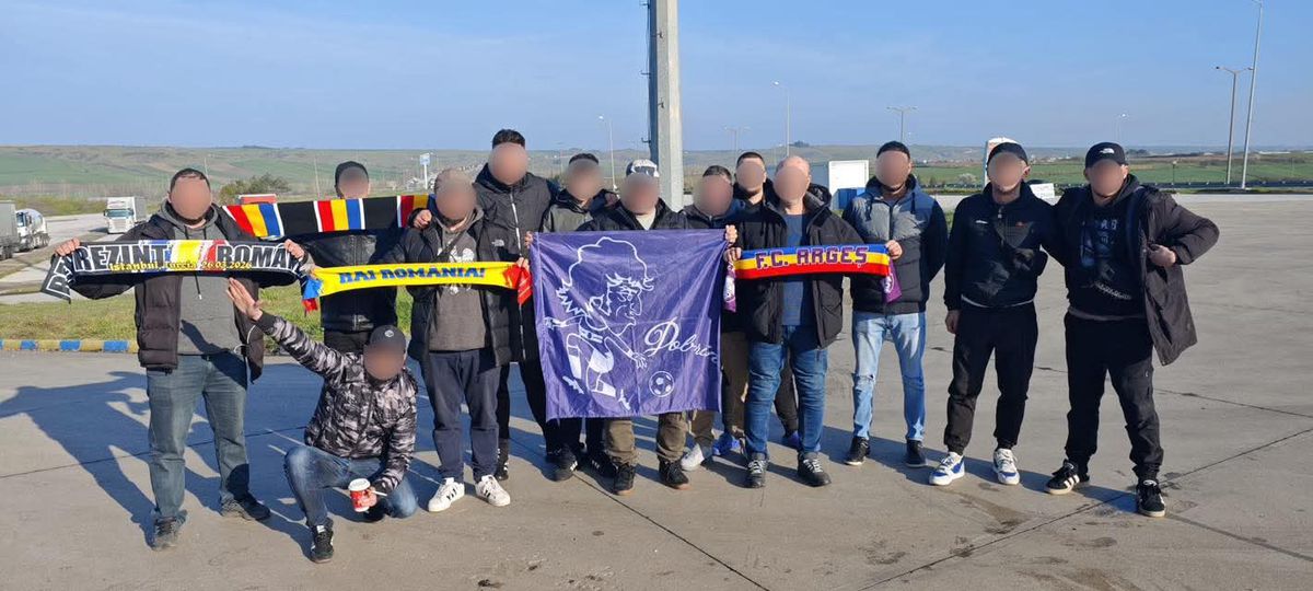 Ultrașii români sunt prezenți la Istanbul