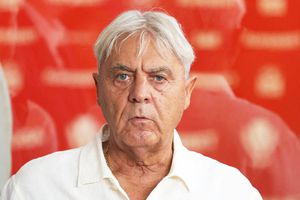 Mircea Lucescu a lăsat un jucător al Craiovei în tribune, Cârțu a reacționat: „Să știi că m-a surprins”