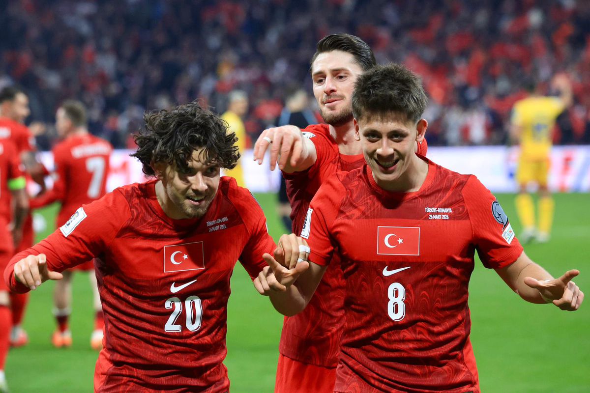 Golul lui Ferdi Kadioglu din Turcia - România