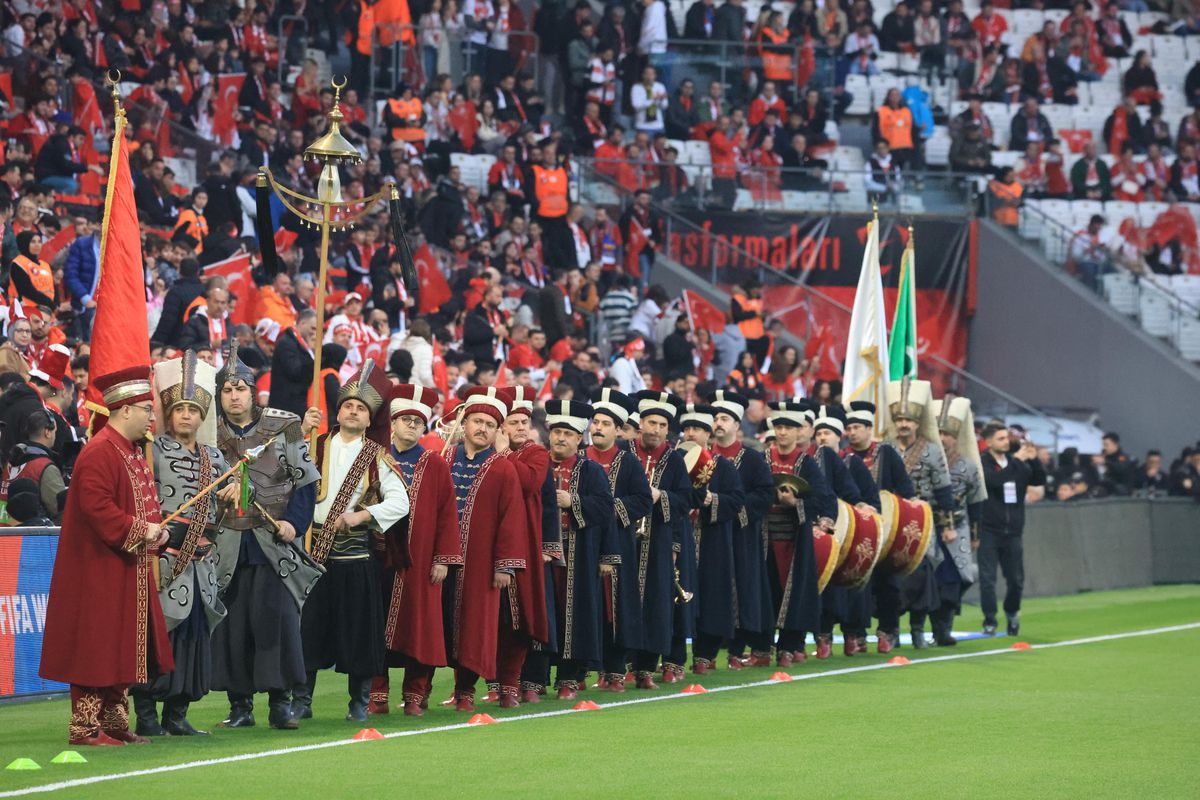 Rusescu și Bourceanu s-au pronunțat pe echipa de start alesă de Mircea Lucescu