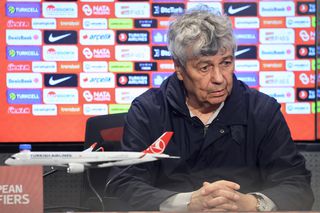 Mircea Rednic spune că a sesizat din timp că Mircea Lucescu are probleme vizibile: „Nu era coerent, îi căzuse puțin gura într-o parte”