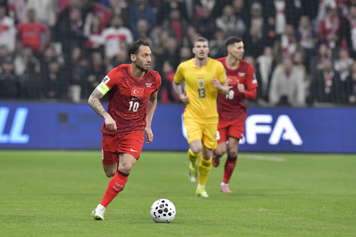 Ce s-a întâmplat pe gazon, imediat după Turcia - România: scenele pentru istorie cu Mircea Lucescu, la ultimul meci mare al carierei