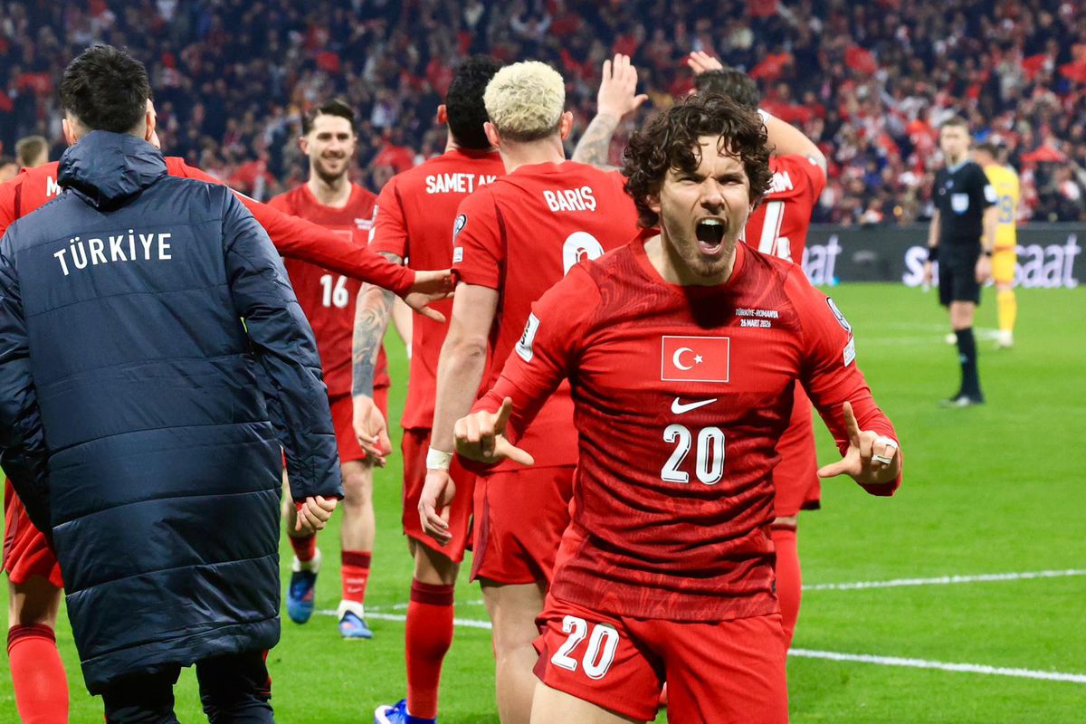 Golul lui Ferdi Kadioglu din Turcia - România