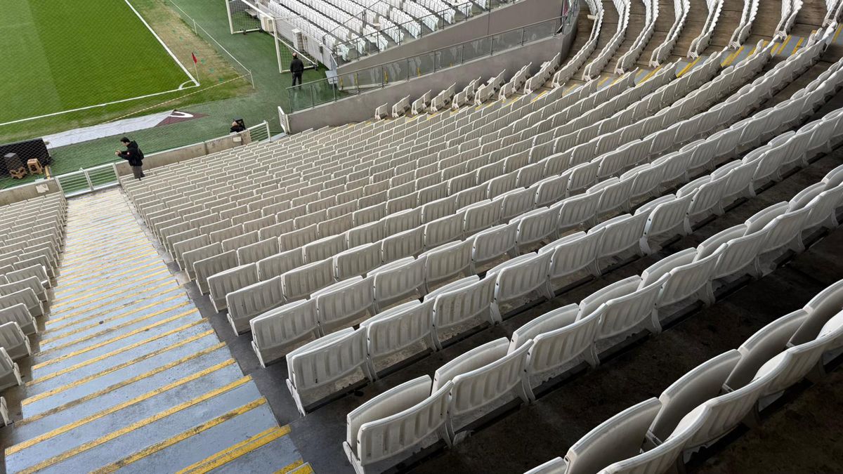 Imagini din jurul stadionului înainte de Turcia - România