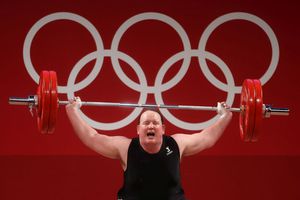 Sportivele transgender nu vor mai avea dreptul de participare la categoria feminină a competițiilor olimpice: „Nu ar fi corect ca bărbații biologici să concureze la categoria feminină”