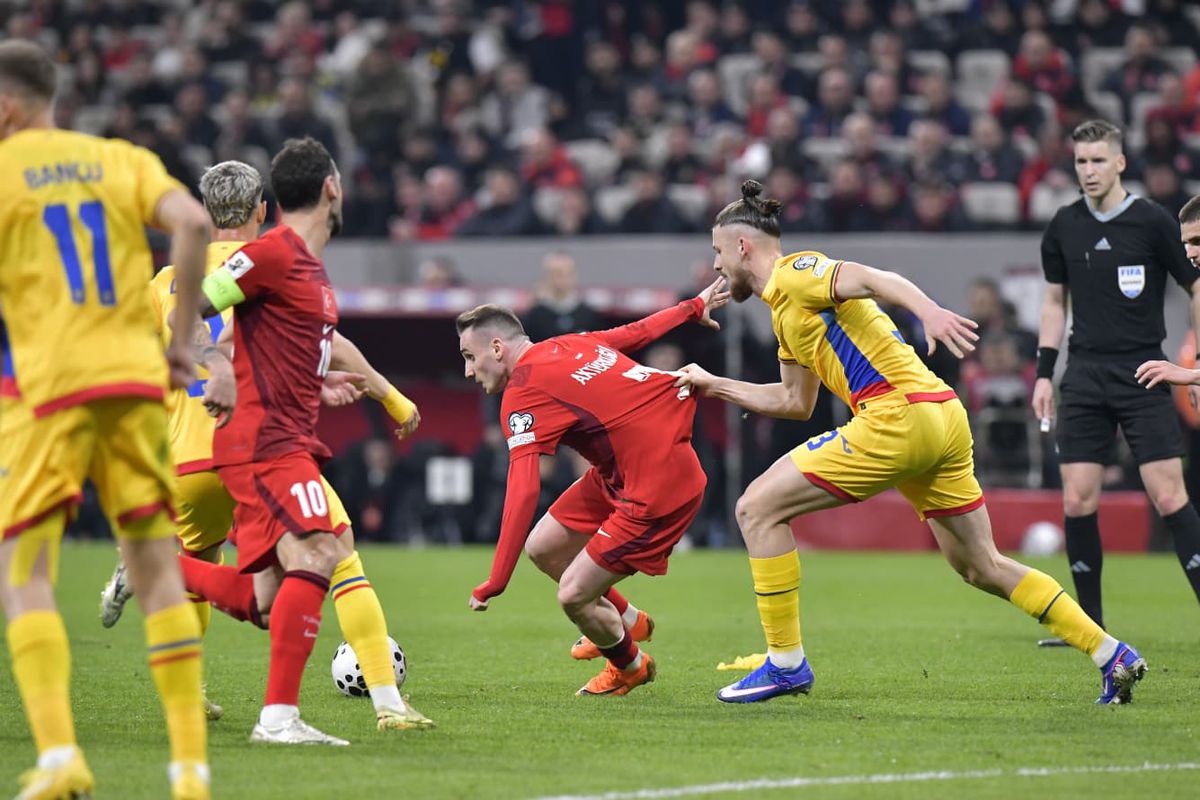 Ce s-a întâmplat pe gazon, imediat după Turcia - România: scenele pentru istorie cu Mircea Lucescu, la ultimul meci mare al carierei