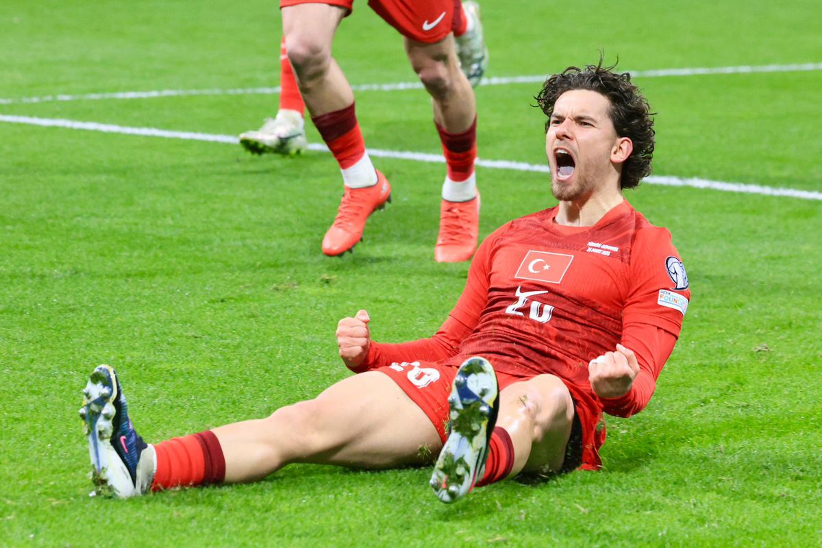 Golul lui Ferdi Kadioglu din Turcia - România