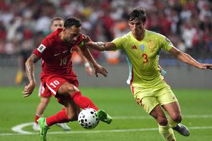 Ionuț Rada îi cunoaște secretele amicului Calhanoglu și le dă sfaturi „tricolorilor”: „Să aibă un cod de comunicare. Nu se vor auzi în vacarm”