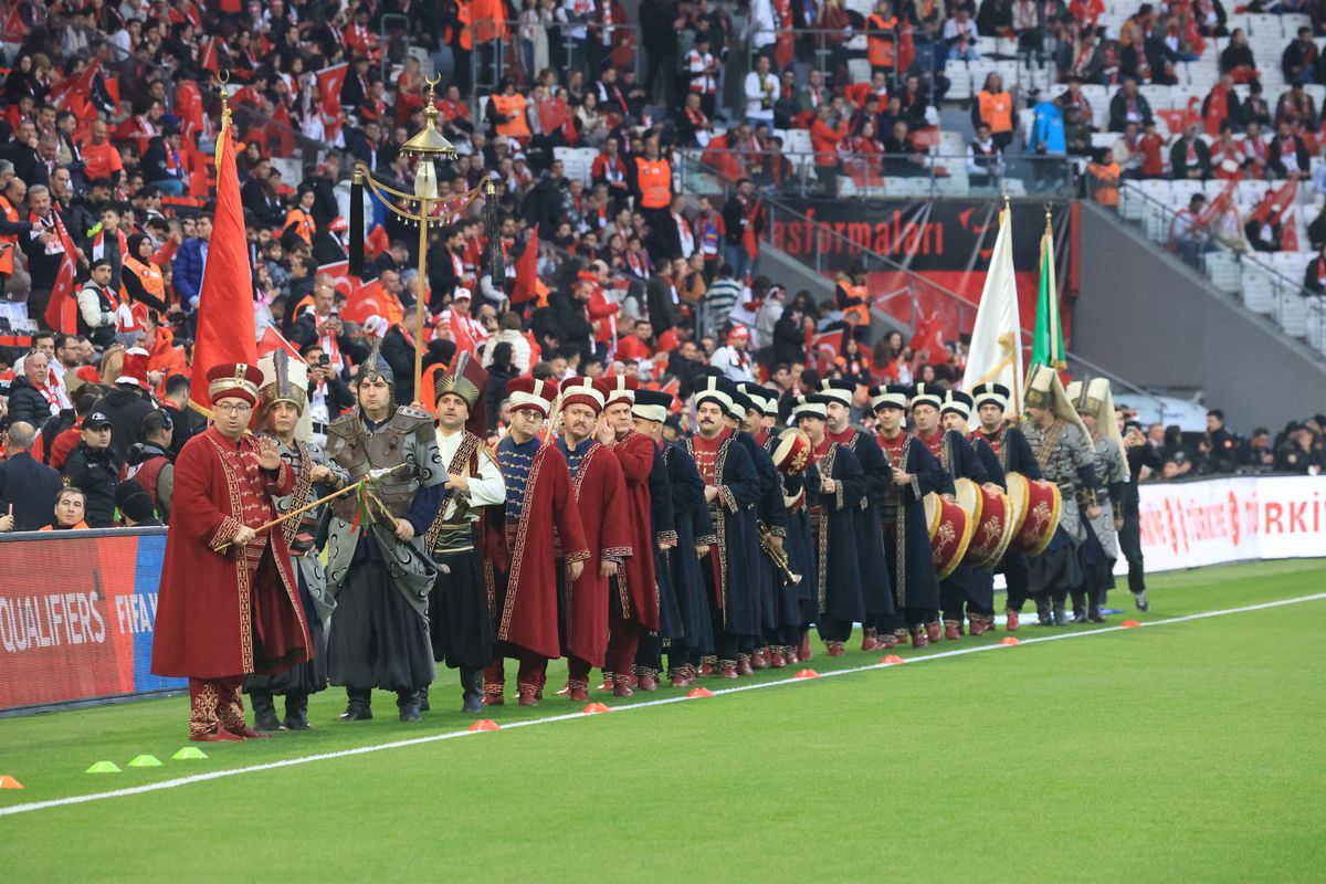 Rusescu și Bourceanu s-au pronunțat pe echipa de start alesă de Mircea Lucescu