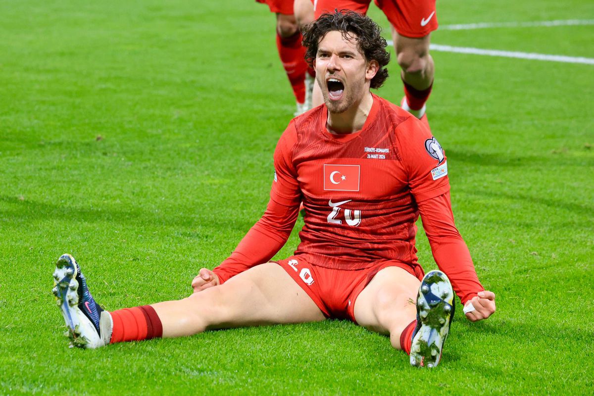 Golul lui Ferdi Kadioglu din Turcia - România