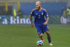 Semifinalele barajului de calificare la Campionatul Mondial » 16 naționale luptă pentru un loc în finală