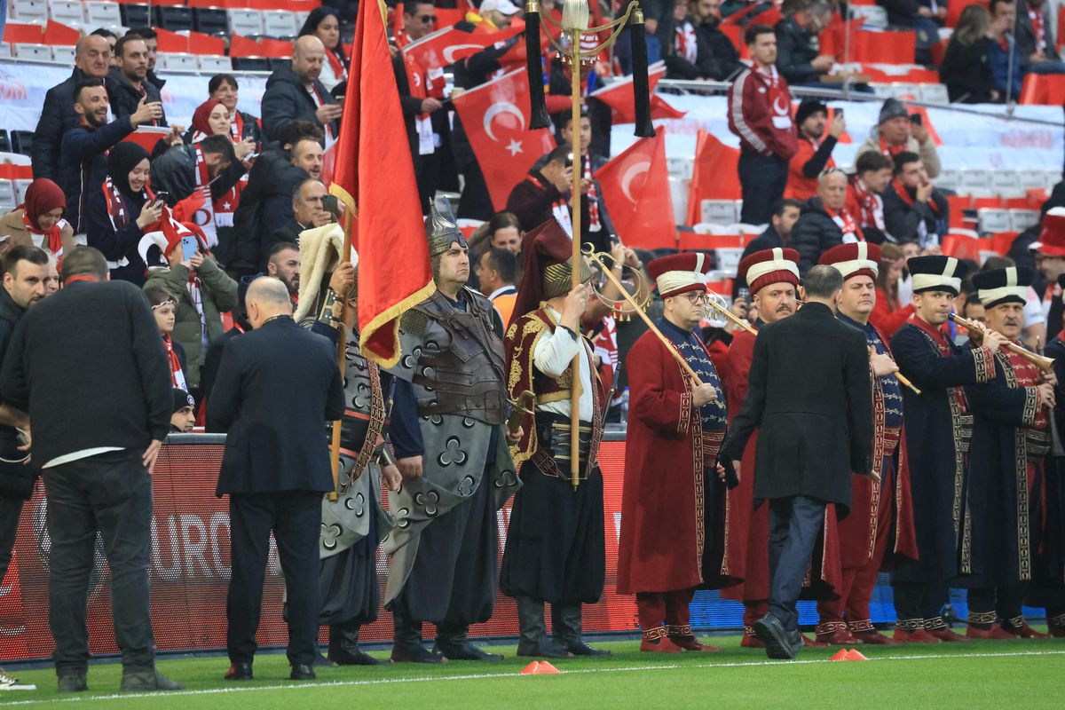 Rusescu și Bourceanu s-au pronunțat pe echipa de start alesă de Mircea Lucescu