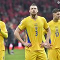 Ștefan Baiaram, Radu Drăgușin și David Miculescu, la finalul meciului cu Turcia