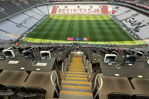 Umilință totală pentru Arena Națională! » Ce am găsit pe Tüpraş Stadium din Istanbul: dotări SF la VIP