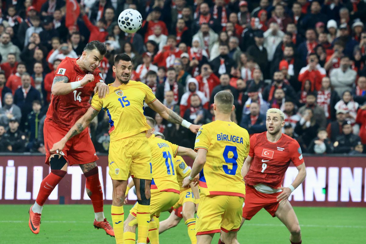 Căpitanul Ianis Hagi a dezvăluit ce s-a întâmplat la pauză, în vestiarul României