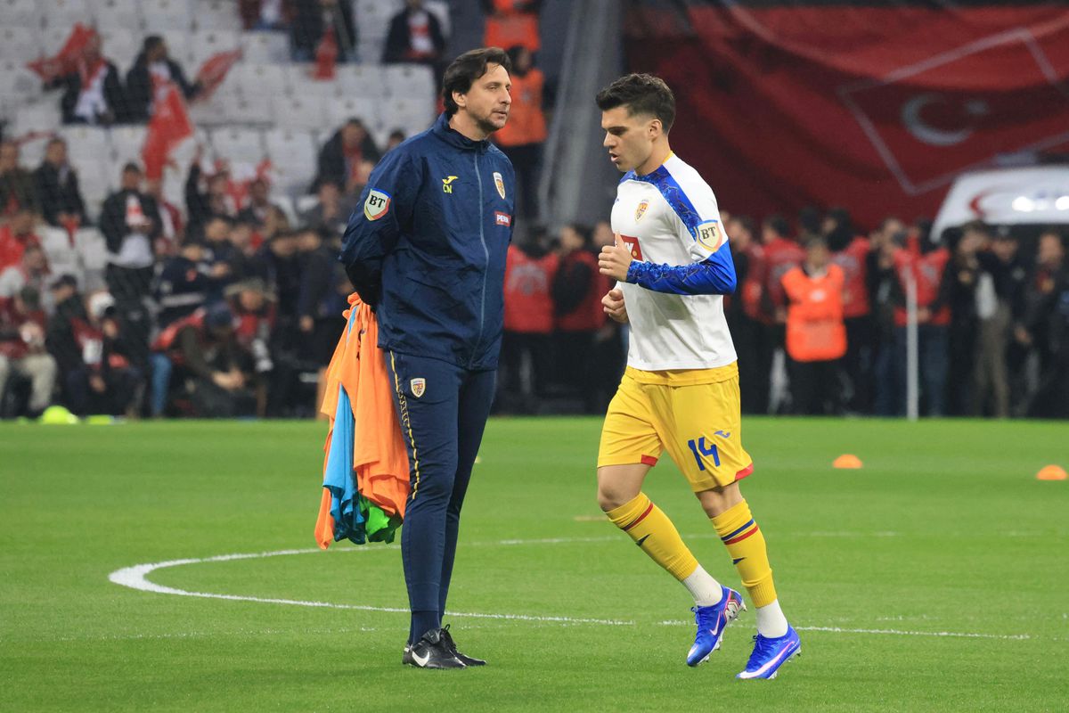 Cu o oră înainte de Turcia – România, Mircea Lucescu a adresat un manifest către FIFA: „Nu e normal!”