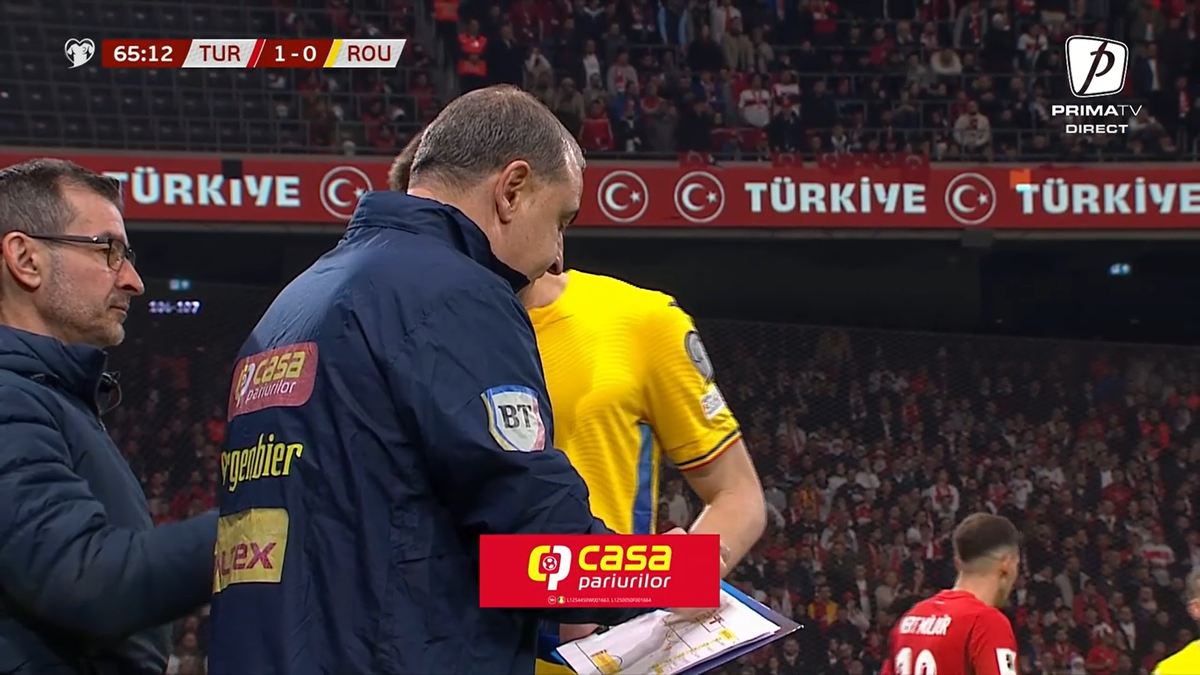 Gestul făcut de Florin Tănase fix înainte să intre pe teren în barajul Turcia - România