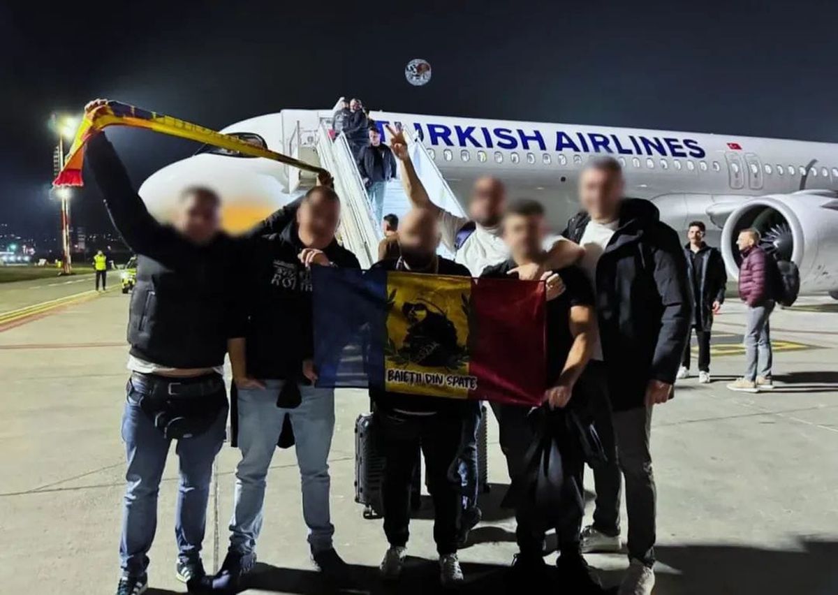 Ultrașii români sunt prezenți la Istanbul