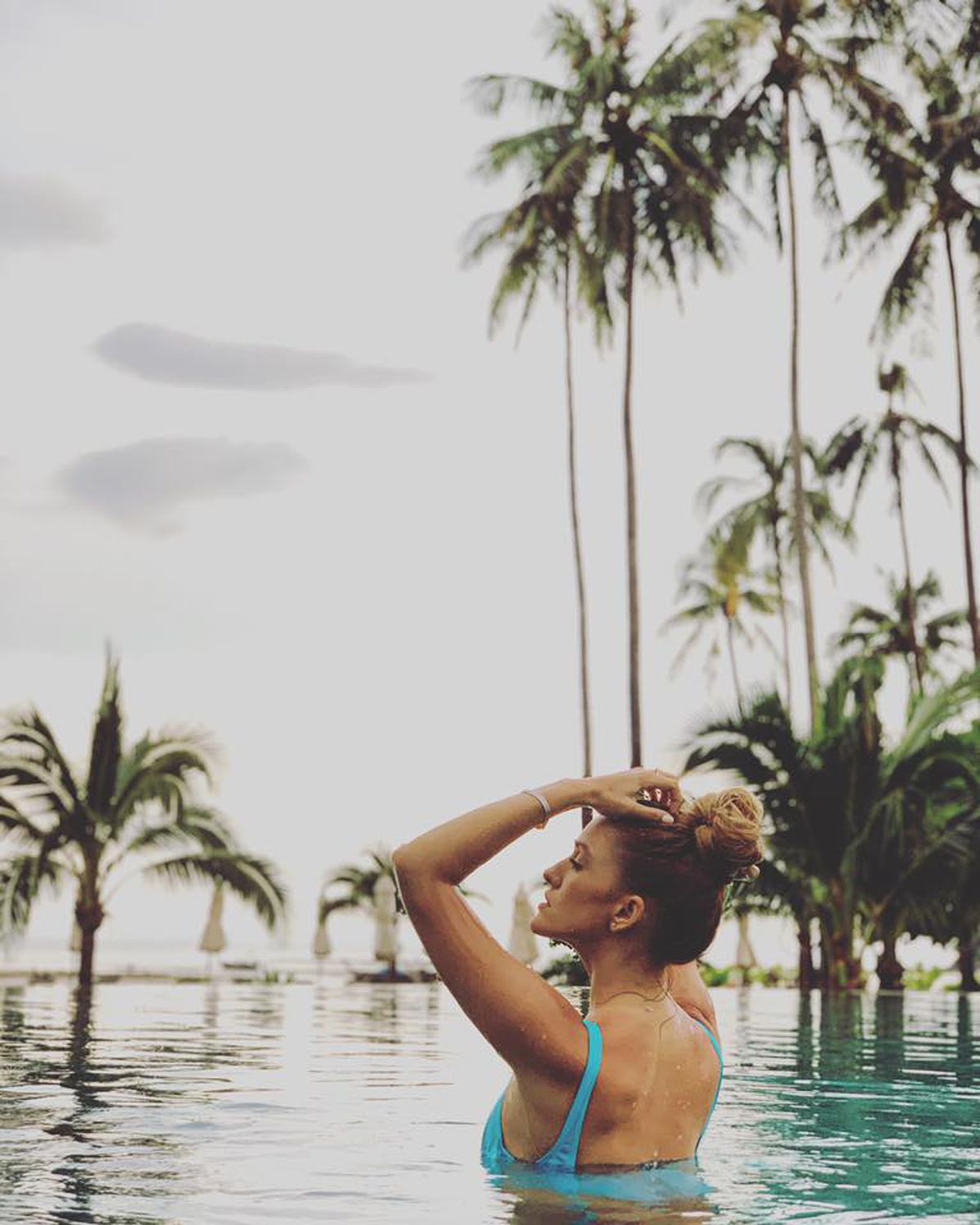 FOTO Iuliana, Crăiasa Zăpezii! Prezentatoarea de la Antena 1, apariții spectaculoase pe pârtie