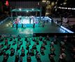 GALERIE FOTO Box în vremea pandemiei » Pugiliști stropiți cu dezinfectant înaintea luptelor și spectatori distanțați