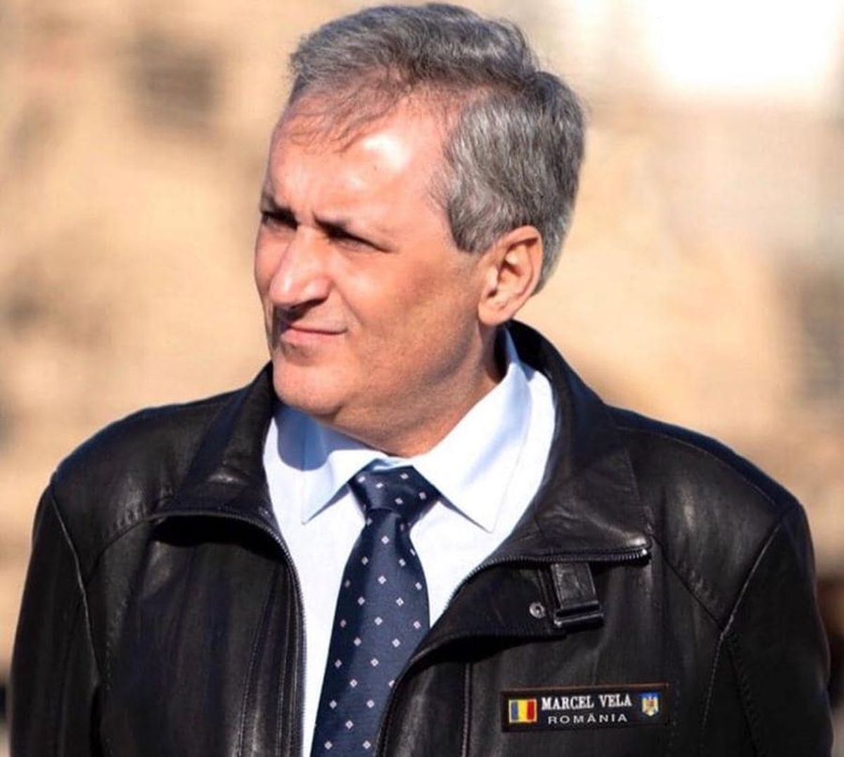 Ministrul Marcel Vela a elucidat misterul gecii de piele: „Se pare că ea nu este orice geacă” :)