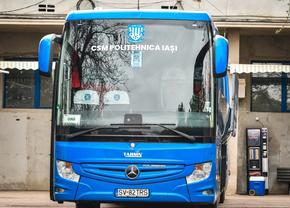 Autocarul lui Poli Iași, blocat de ultrași » Ce au cerut fanii