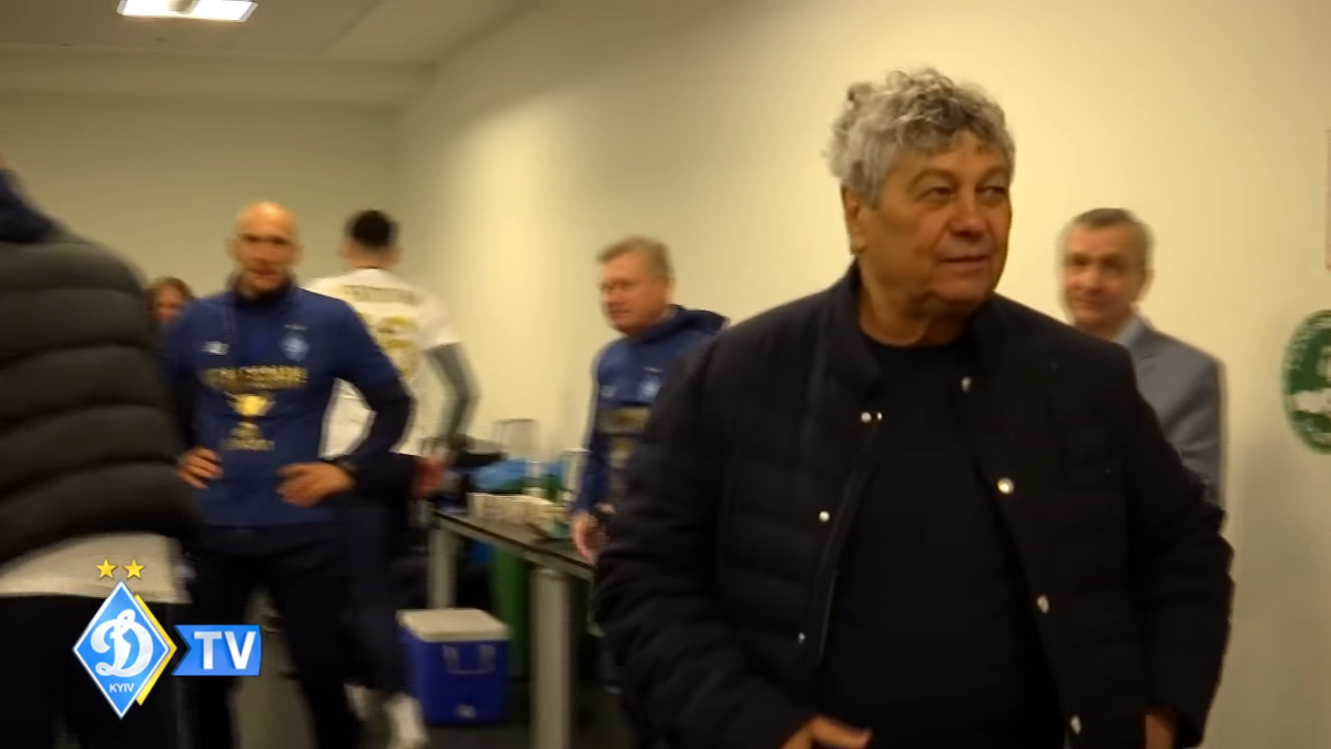 Mircea Lucescu, așa cum nu l-ați mai văzut! A fost aruncat în sus și udat cu șampanie în vestiar
