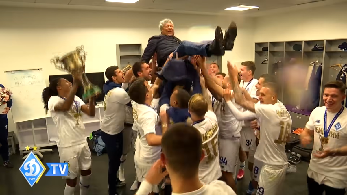 FOTO Mircea Lucescu a ieșit campion cu Dinamo Kiev. Imagini din vestiar