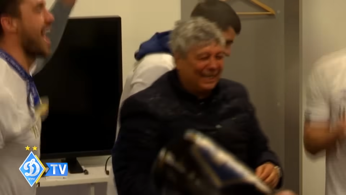 FOTO Mircea Lucescu a ieșit campion cu Dinamo Kiev. Imagini din vestiar