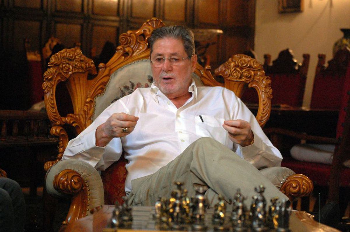 Cornel Dinu a dezvăluit de ce n-a participat la celebrarea a 37 de ani de la meciul Dinamo - Liverpool: „Am conștiința necurată că am greșit”