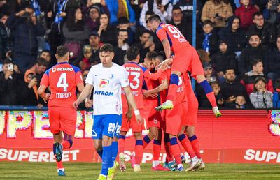 Show total Florin Tănase » Superior pe teren și în caseta tehnică din Gazetă