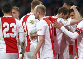 Fotbaliștii lui Ajax, anchetați de federație! Bănuiți că au folosit informații din vestiar pentru a câștiga bani la un joc online