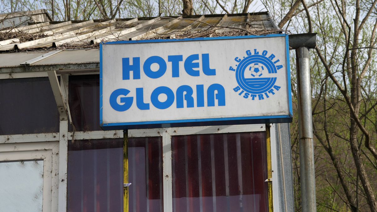 REPORTAJ. Pe Gloria Bistrița o găsește centenarul cu un stadion prăpădit