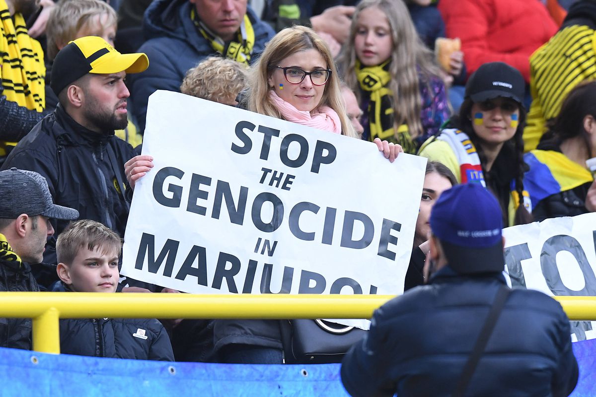 Mircea Lucescu, victorie în amicalul caritabil contra lui Dortmund » Momente emoționante + suma impresionantă strânsă din donațiile fanilor