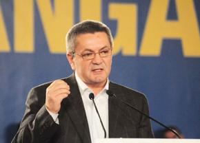 „Patronul” Ioan Rus se implică la CFR Cluj! » Fostul ministru de Interne a apărut în fața jucătorilor și le-a ținut un discurs