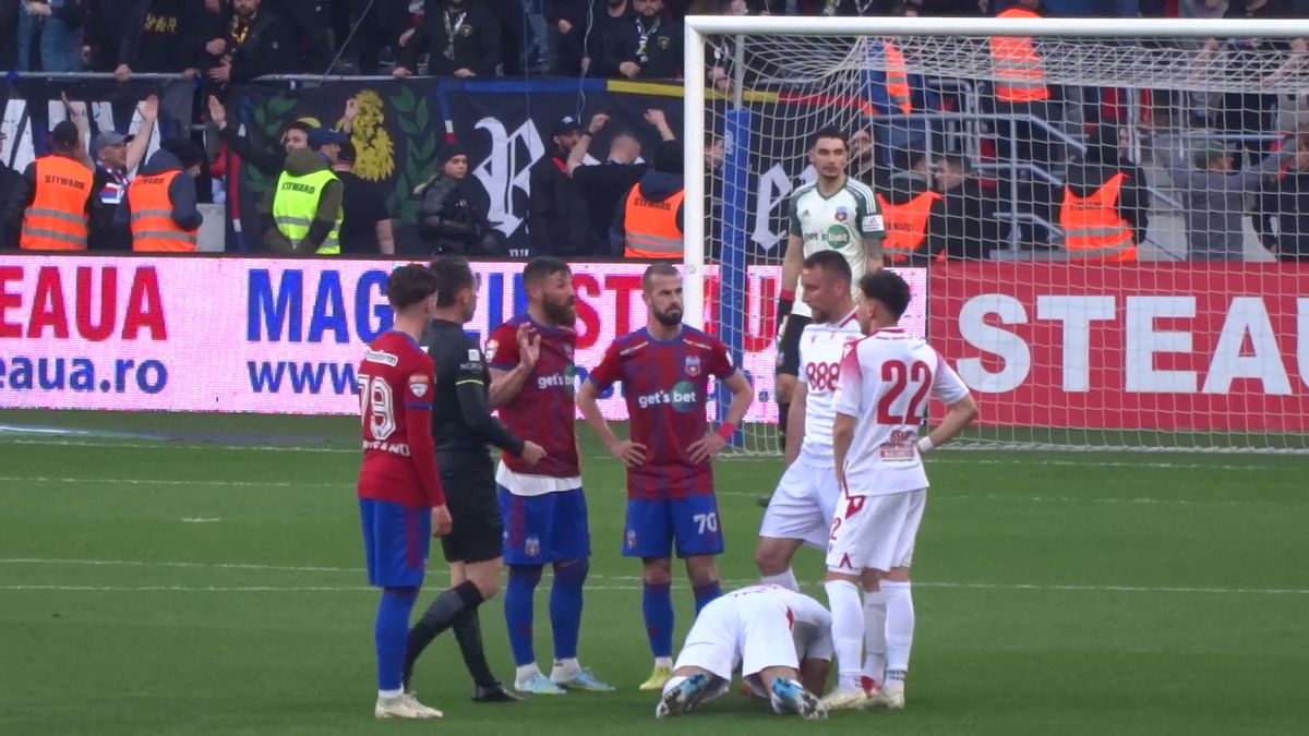 FOTO Accidentare Dani Iglesias în CSA Steaua - Dinamo