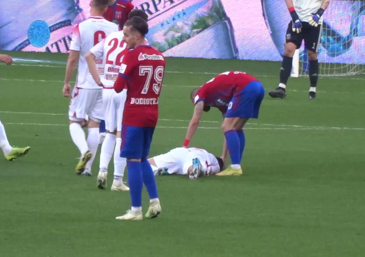 FOTO Accidentare Dani Iglesias în CSA Steaua - Dinamo