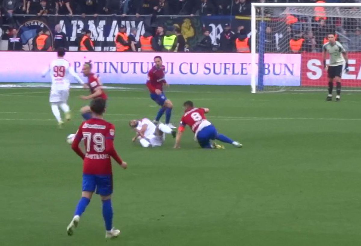 FOTO Accidentare Dani Iglesias în CSA Steaua - Dinamo