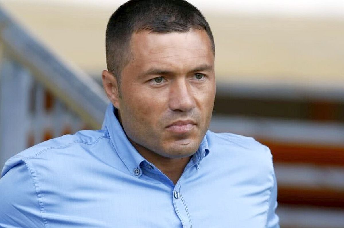 Dezvăluiri în tabloid: Adrian Ilie, săruturi cu fosta amantă a lui Vasile Turcu