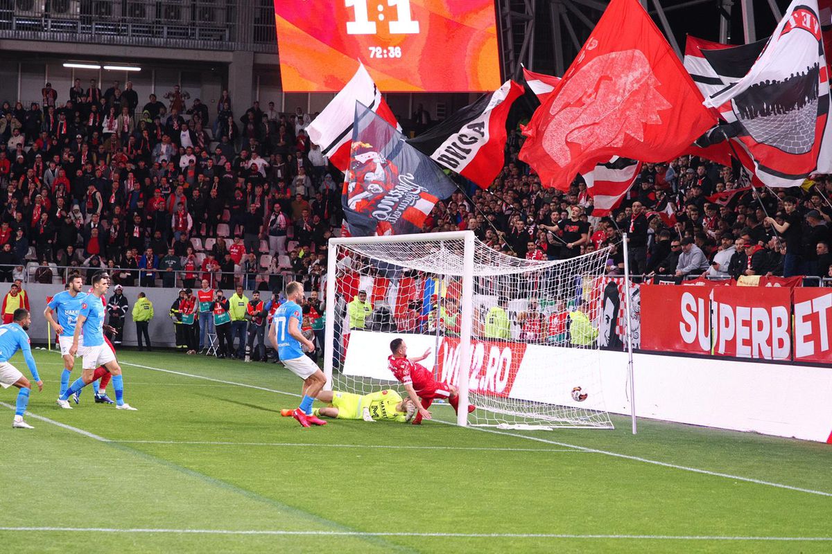 Ultrașii lui Dinamo au explicat motivul pentru care n-au intrat pe stadion la meciul cu Voluntari: „Conducerea clubului a reușit ceea ce Jandarmeria n-a putut”