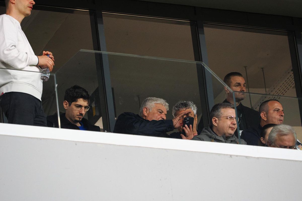 Fostul jucător și antrenor al lui Dinamo îi „desființează” pe stoperii „câinilor”: „Ce fundaşi centrali sunt ăştia!?”