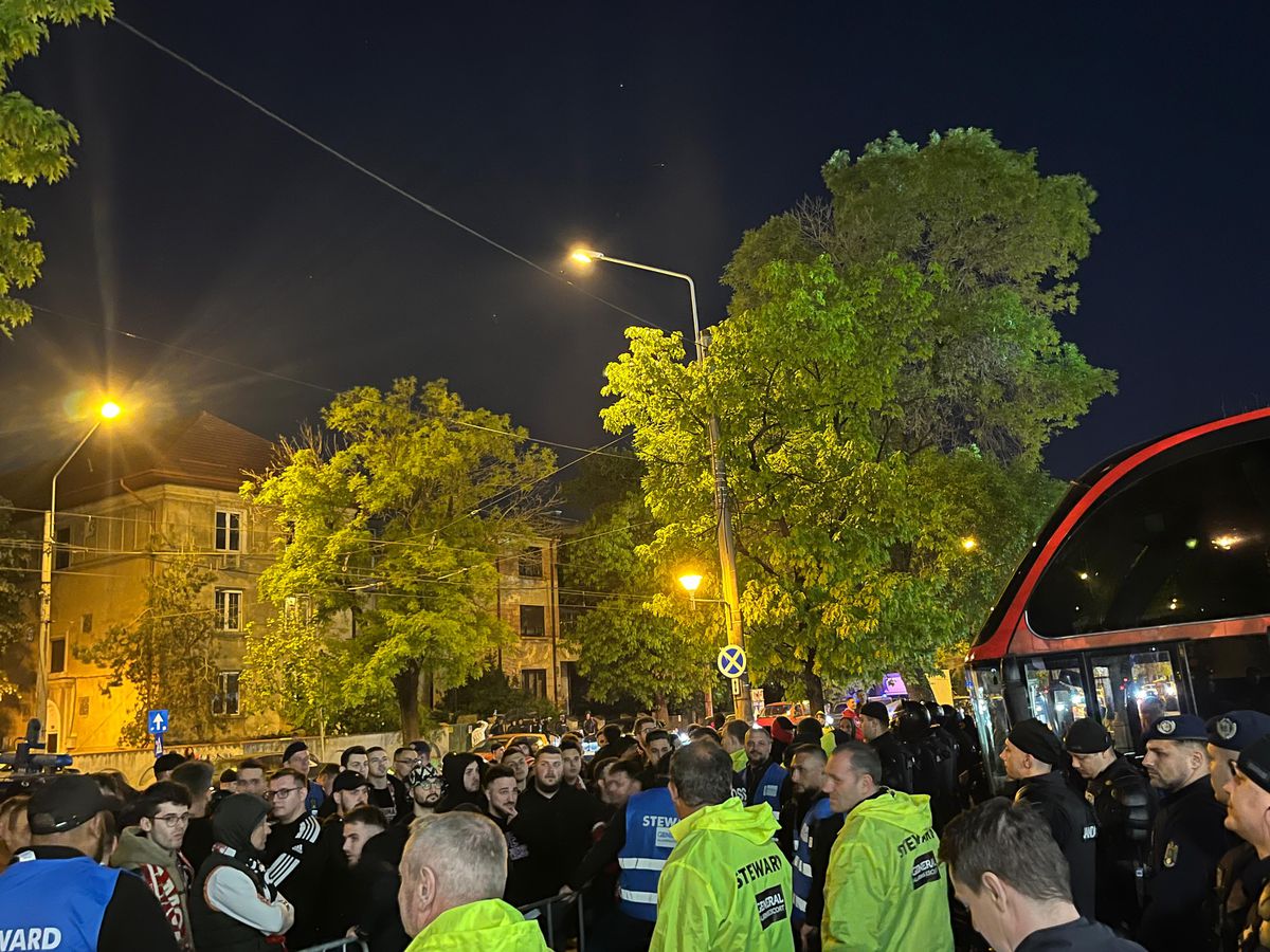 Ultrașii lui Dinamo și-au pierdut răbdarea » Patriche a mers să îi confrunte: „Vă place să vă bateți joc de noi? Iar ne retrogradați?!” + cer demisia lui Kopic: „Mâine să pleci!”