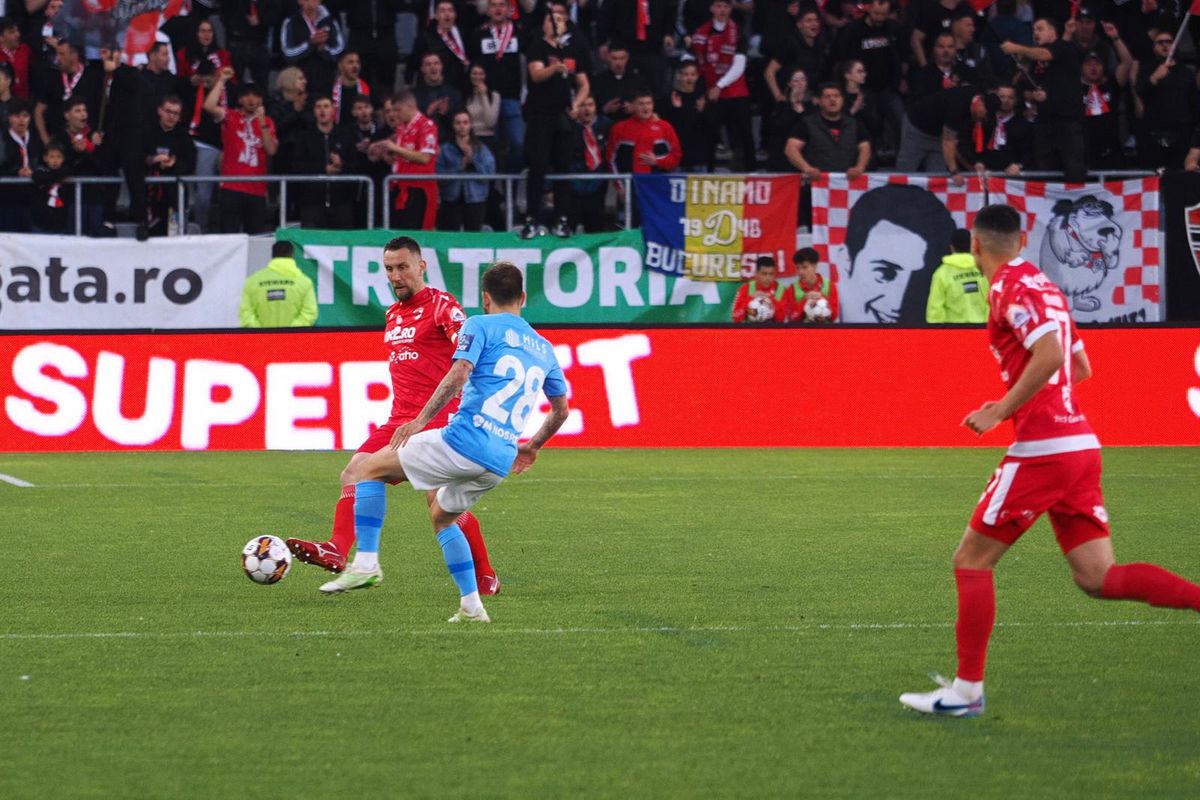 Fostul jucător și antrenor al lui Dinamo îi „desființează” pe stoperii „câinilor”: „Ce fundaşi centrali sunt ăştia!?”