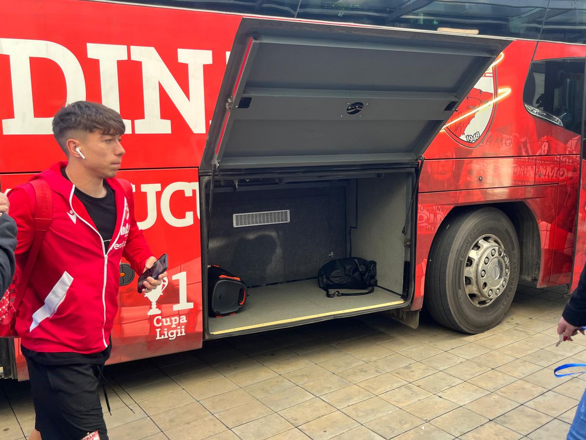 Înainte de Dinamo - Voluntari