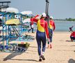 Ancuța Bodnar și Simona Radiș mergând spre ponton FOTO Raed Krishan