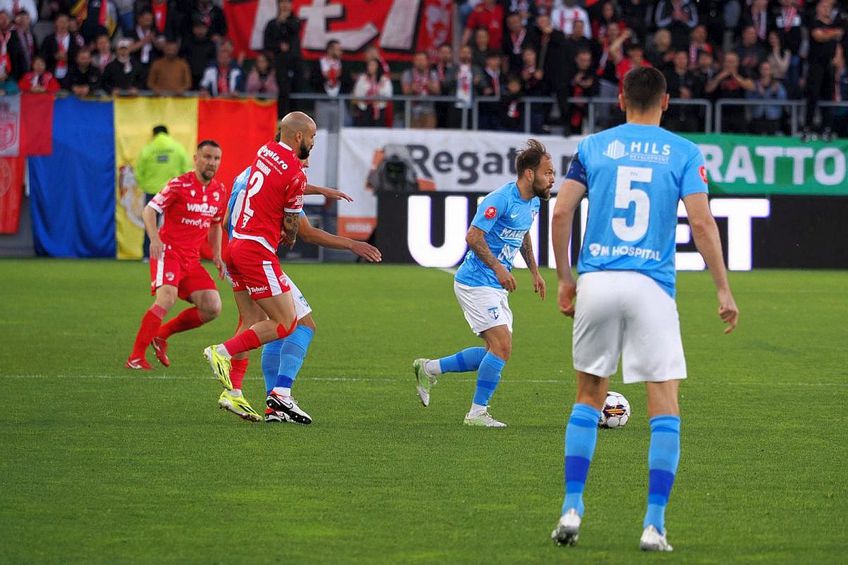 Dinamo - FC Voluntari, meci care contează pentru etapa a 7-a din play-out-ul Superligii, se joacă ACUM.