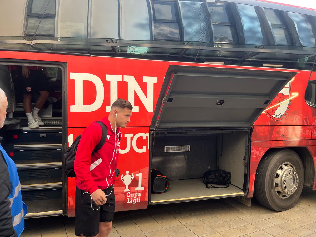 Înainte de Dinamo - Voluntari