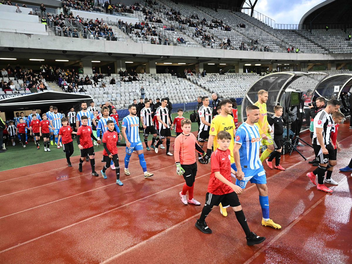 U Cluj - Craiova 2-1. Neluțu Sabău nu a auzit conflictul din timpul meciului, dar a avut un mesaj pentru oficialii olteni