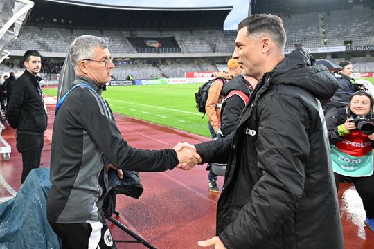 Mirel Rădoi și Neluțu Sabău în U Cluj - Universitatea Craiova // foto: Facebook UCV